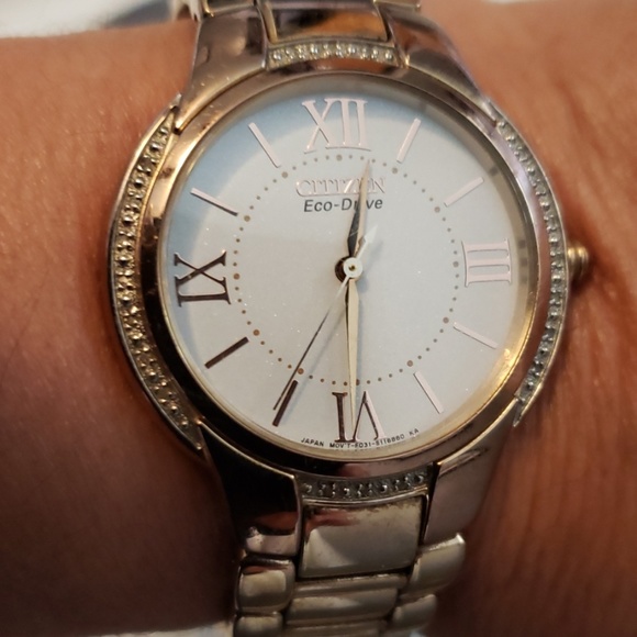 Watch - Picture 2 of 2